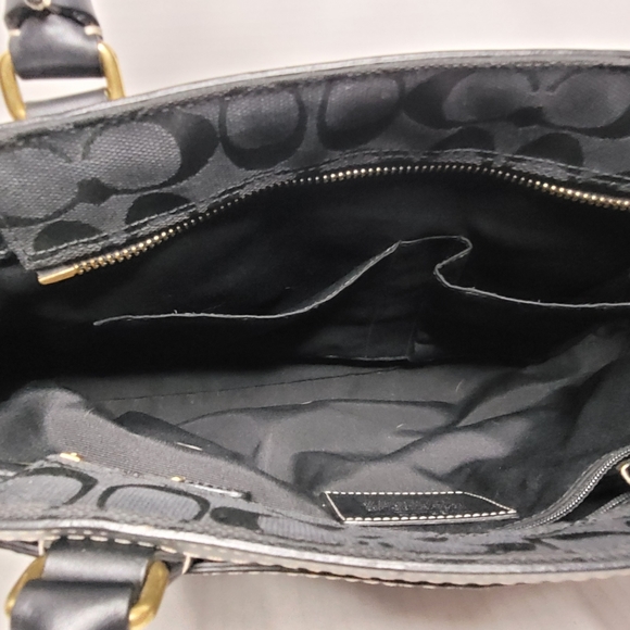 Coach Chelsea Optic Signature Handbag Black K0671-10508 - Picture 6 of 9